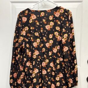 Like New Abound Casual Floral Dress, Large, Black with flowers
